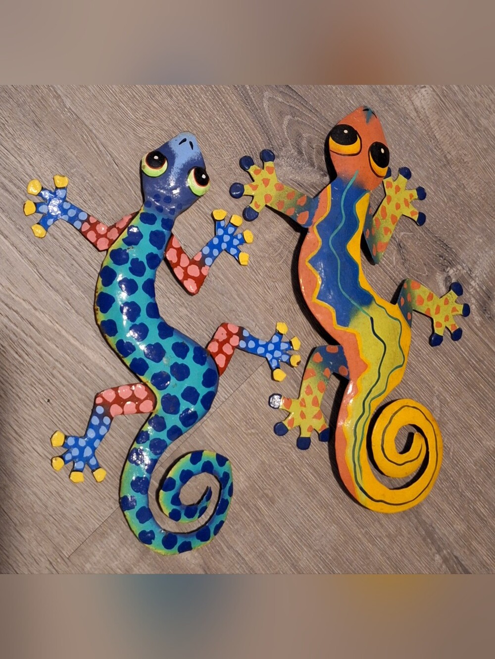 Colorful metal Gecko Wall Art Pair - Blue & Orange